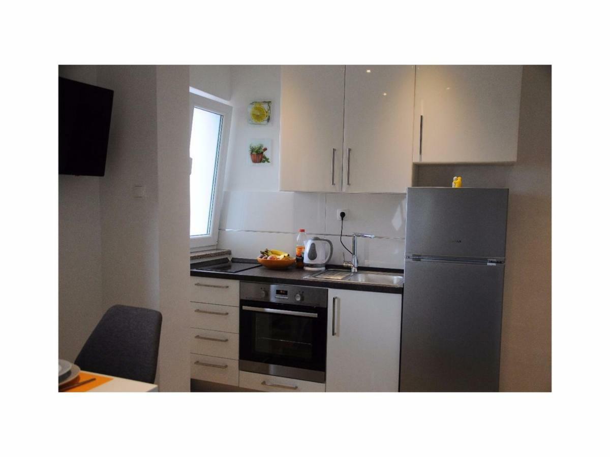 Apartment Aria With Private Parking สปลิท ภายนอก รูปภาพ