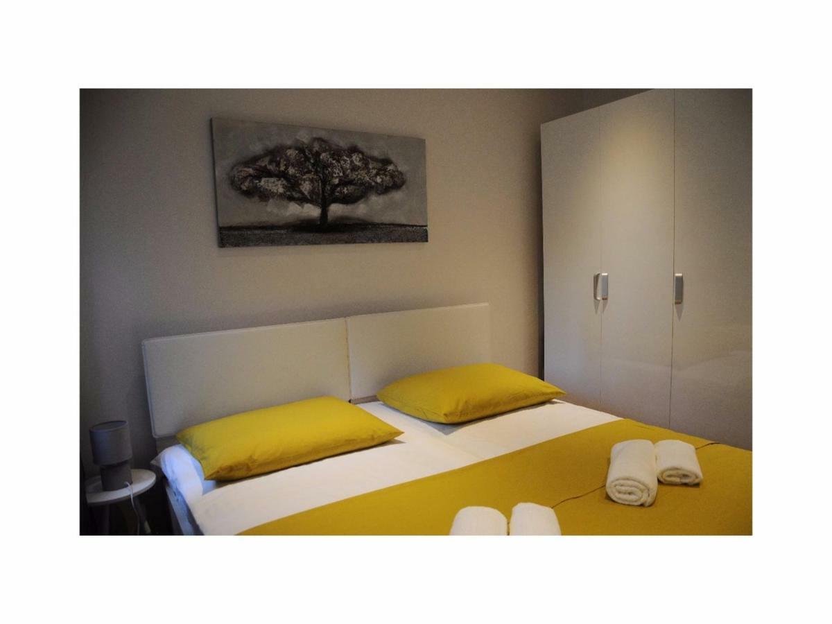 Apartment Aria With Private Parking สปลิท ภายนอก รูปภาพ