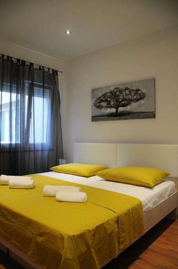 Apartment Aria With Private Parking สปลิท ภายนอก รูปภาพ